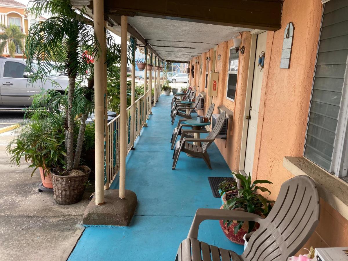 Michaels Siesta Motelセント・ピーターズバーグ エクステリア 写真