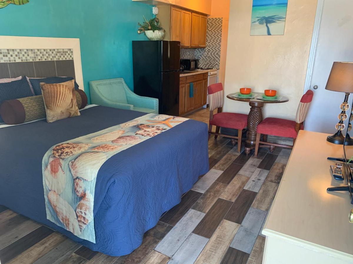 Michaels Siesta Motelセント・ピーターズバーグ エクステリア 写真