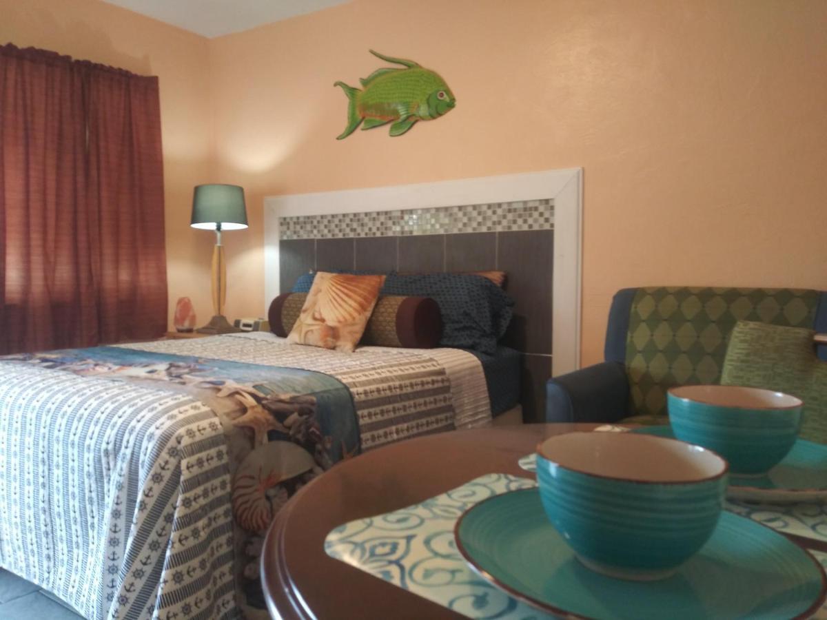 Michaels Siesta Motelセント・ピーターズバーグ エクステリア 写真